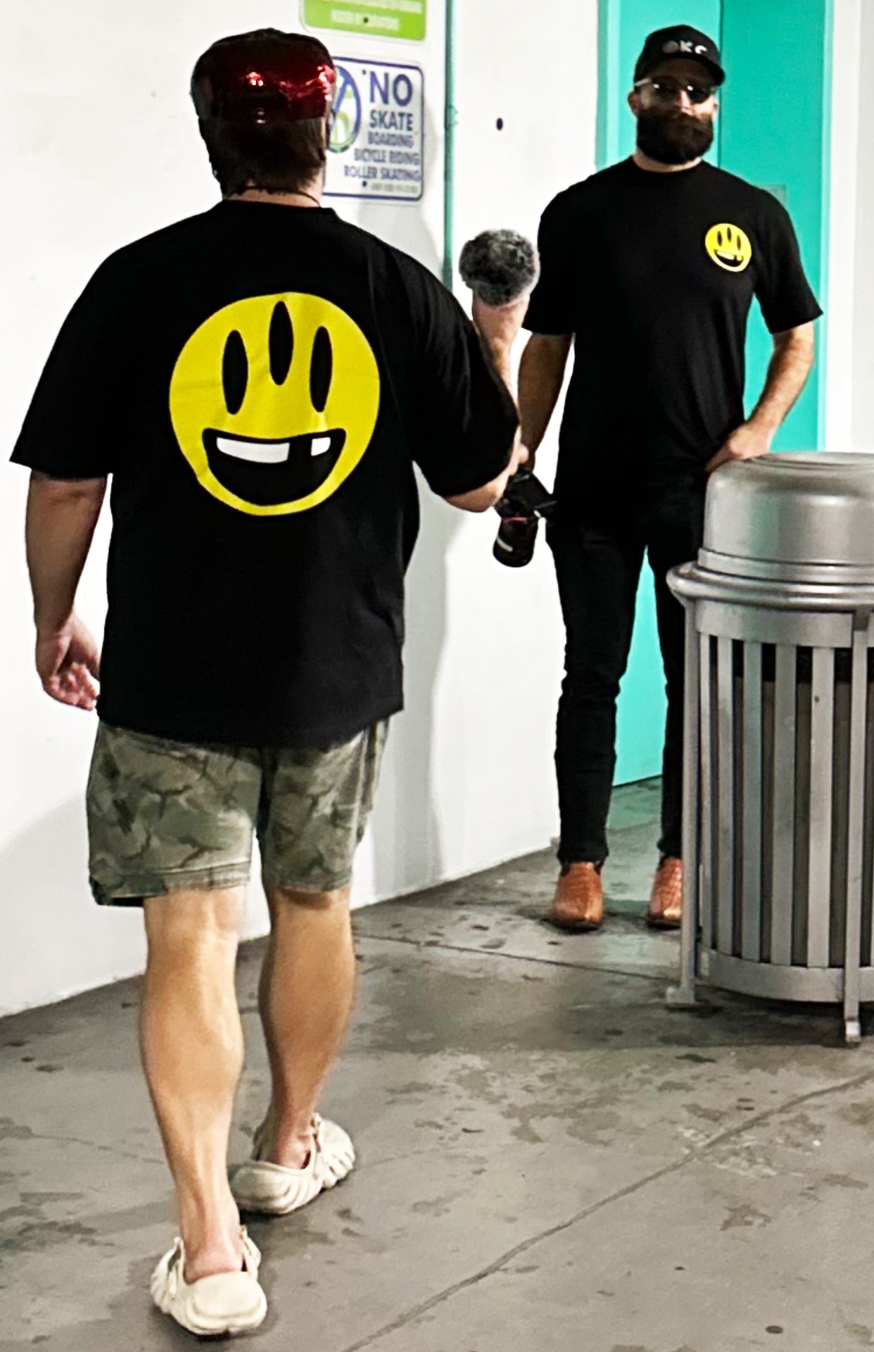 PREMIUM SMILEY T-SHIRT